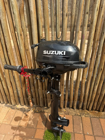 Used - Suzuki 4 stroke 2.5HP Tiller arm motor